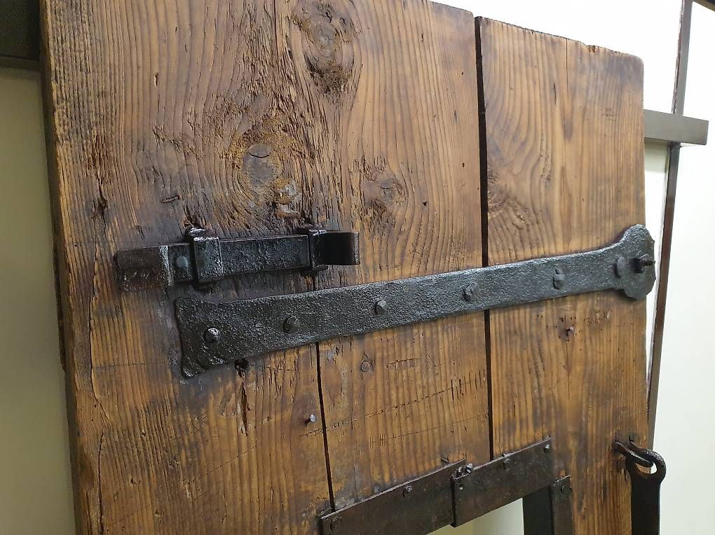 Porte: à vendre rare porte de cachot de prison – Usato da chénens venduto da mathieu016 3