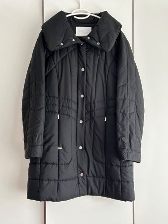 Edler, leichter, hochwertiger Wintermantel, Farbe schwarz