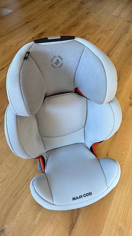 Seggiolini per auto: Maxi-Cosi  – Usato da Lichtensteig venduto da Schwunghead