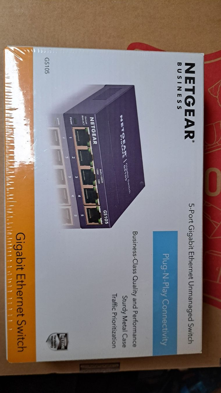 Netgear Hub & Switch: Netgear GS105 ProSAFE Gigabit Switch, 5-Port – Nuovo e nell'imballaggio originale da Wetzikon ZH venduto da Oiramrebuh 5