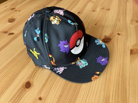 Schicke Pokémon Cap von H&M, Grösse 104/122 wie neu!