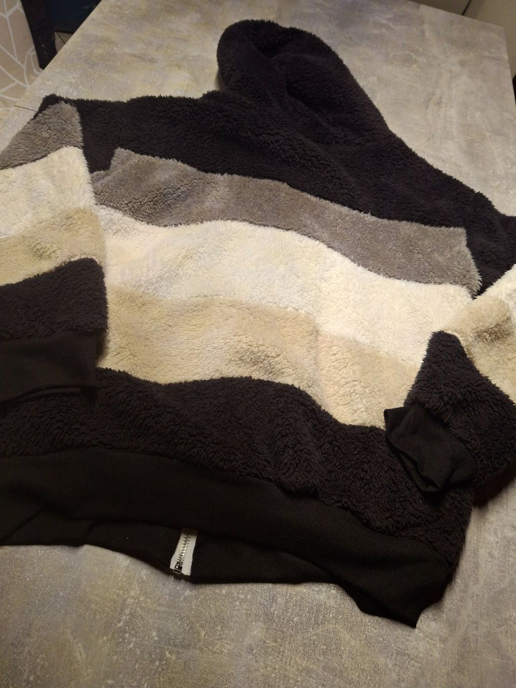 Giacche: Veste matière douce capuchon taille M – Usato da Villiers venduto da san_jn5w 4