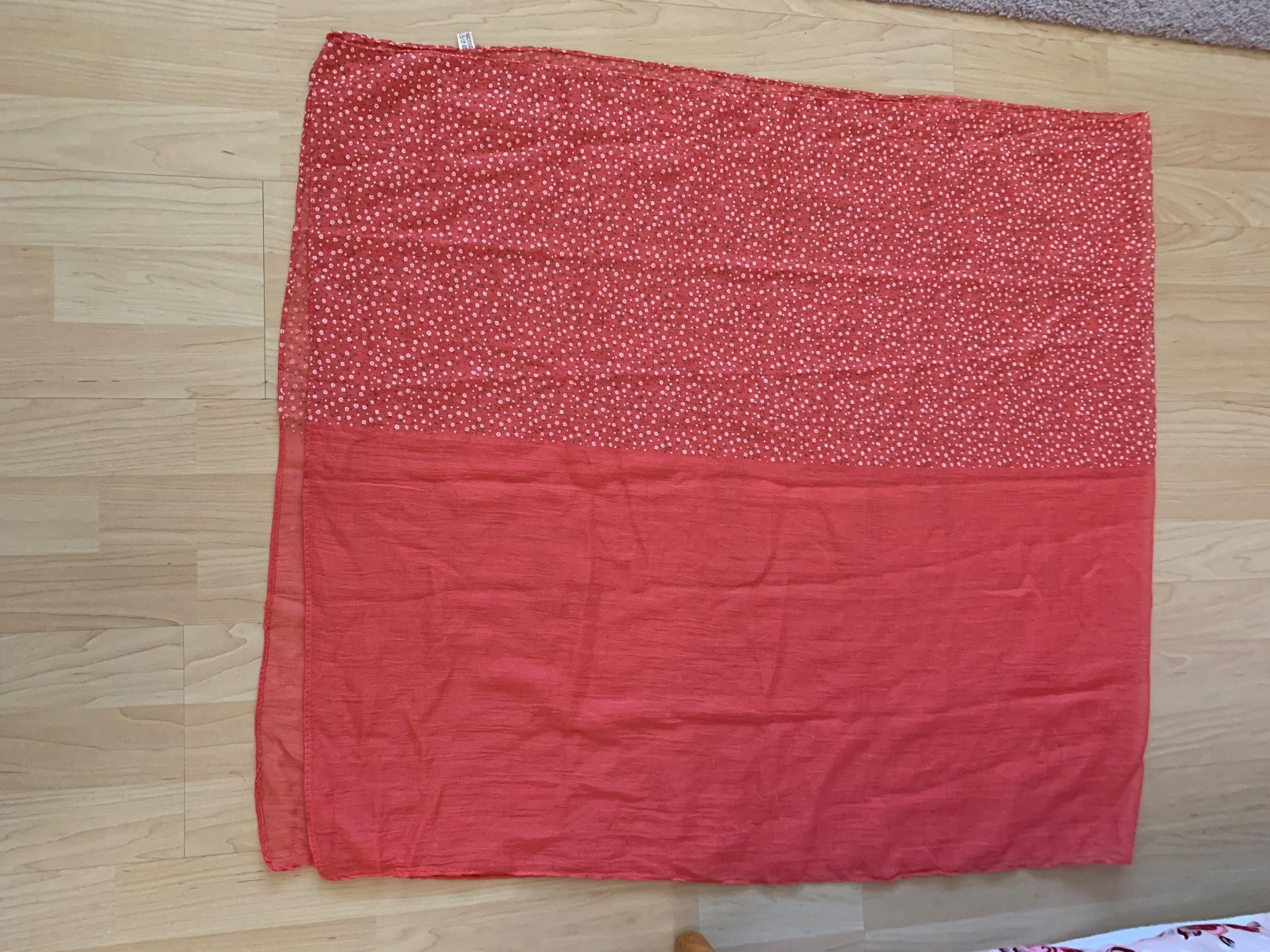 Foulard & Sciarpe: Toller Schal ca. 1m x 2 m – Nuovo (secondo la descrizione) da Buelach venduto da Joeggu0