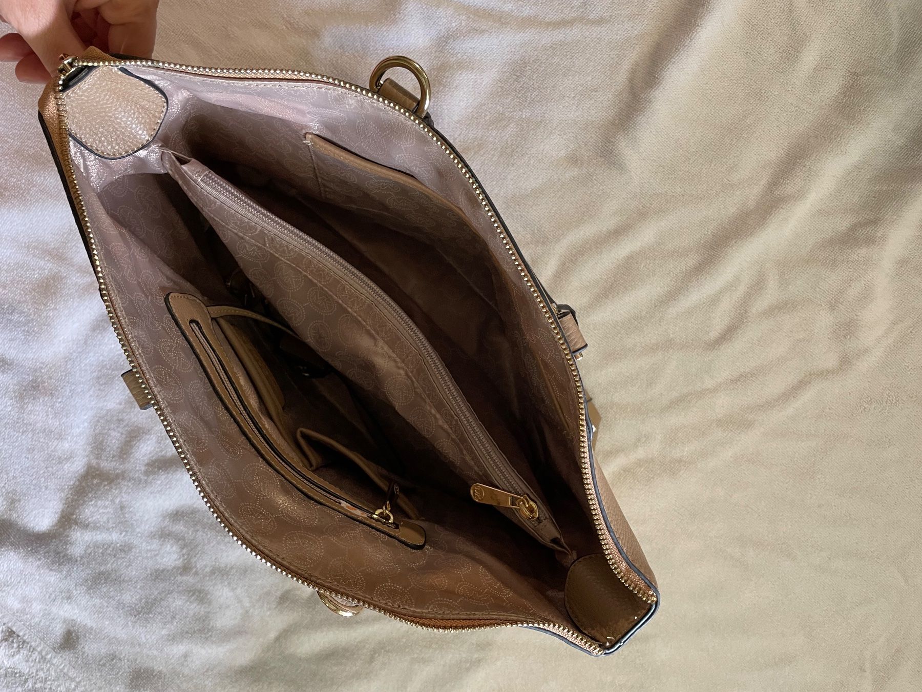 Michael Kors Borse da donna: Michael Kors Handtasche, hellbraun, Neu! – Nuovo (secondo la descrizione) da Wila venduto da drakodil 2