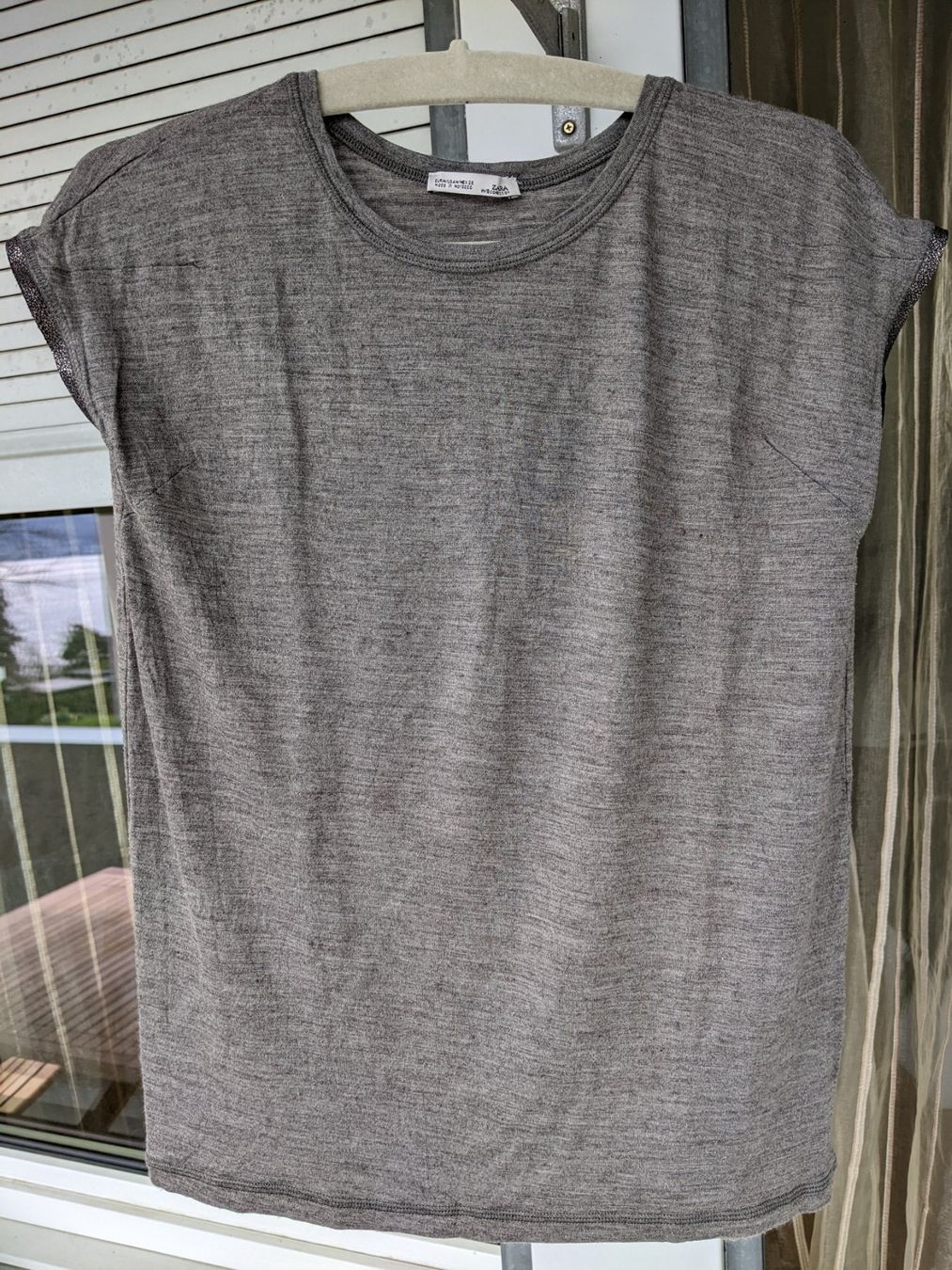 Zara T-shirt: (Strick) T-shirt – Usato da Herrliberg venduto da Aprelic