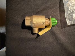 Sicherheitsventil 1/2“ Nussbaum