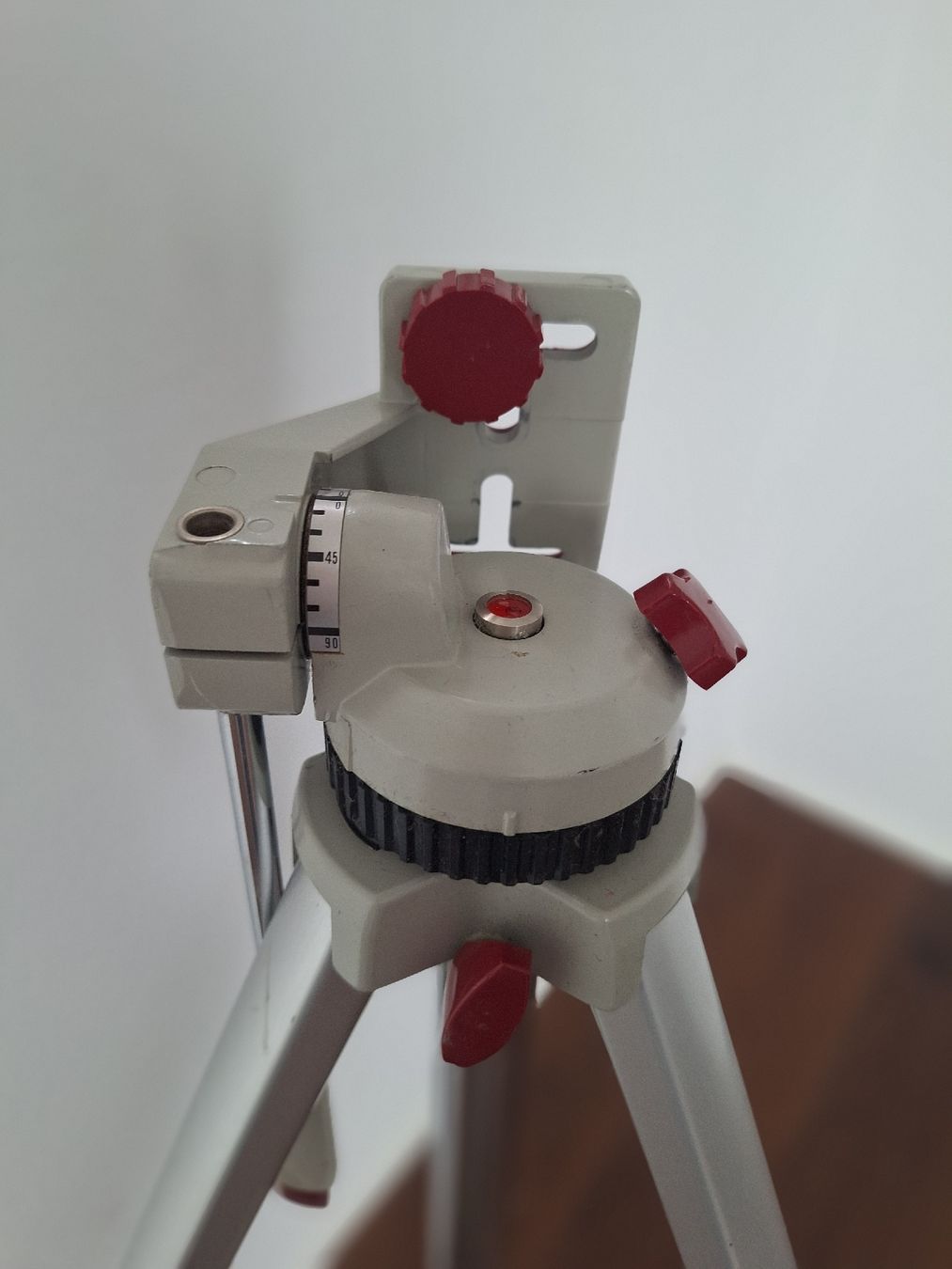 Trépieds & Accessoires: BILORA Mod. 3023 Dreibein Stativ – D'occasion à Künten par Luca99 3