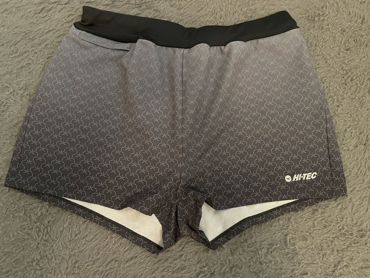 Lotti di vestiti: Kurze Hosen  – Nuovo (secondo la descrizione) da Niederlenz venduto da Plusia