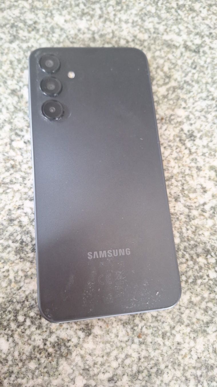 Samsung Telefoni cellulari / Smartphones: Samsung Galaxy A16 - 4G - 128G – Usato da St-Légier-Chiésaz venduto da zik_q8g7 1