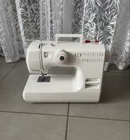 Claire Model 13K Freiarm Nähmaschine