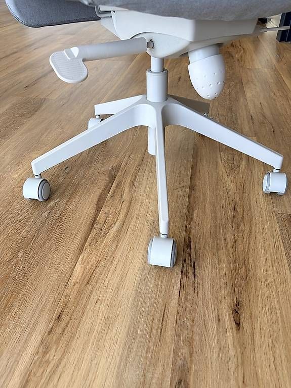 Sedie: IKEA MARKUS Bürostuhl (Vissle hellgrau)  – Usato da Beinwil am See venduto da iva_79lr 2