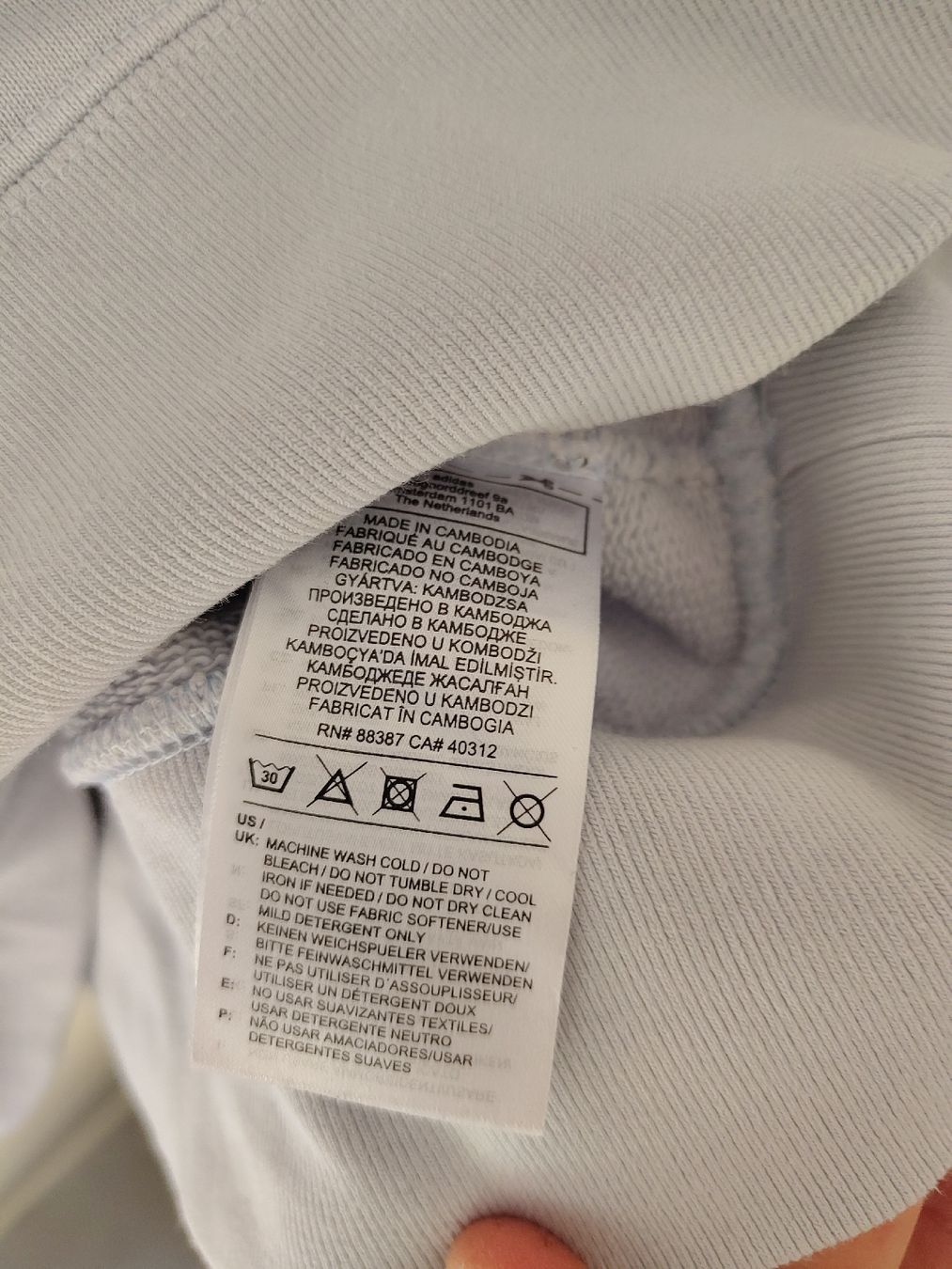 Adidas Maglioni & Felpe: Adidas Pullover hellblau Grösse M guter Zustand – Usato da Zürich venduto da s_a11 2