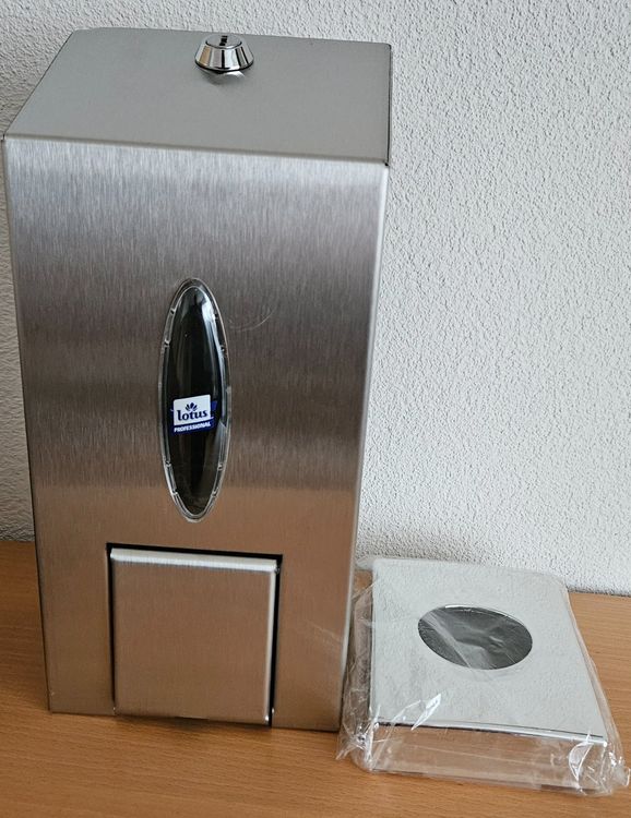 Grosser, neuer Wand Seifenspender und Papierspender. Lotus | Kaufen auf ...