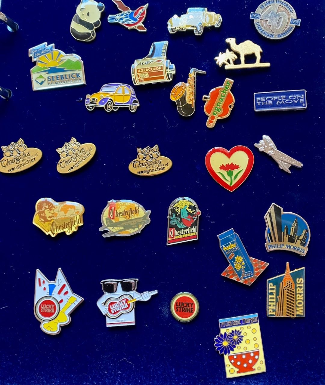 Albums: Pin Sammlung , diverse  Vintage 175  Stk.! – D'occasion à Uster par ros_pym8 2