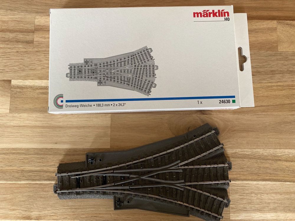 Märklin 24630 - Scambio Triplo Per Binari H0, Con Leve Manuali E Motori Opzionali