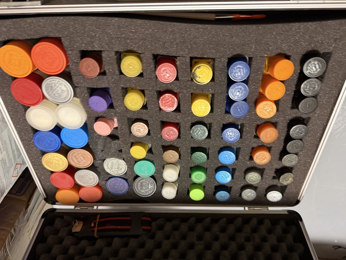 Colori: Tanya modellbaufarben inkl. Koffer – Usato da Abtwil AG venduto da be5pc 3