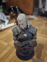 The Witcher 3 – Geralt Playing Gwent Büste (Dark Horse