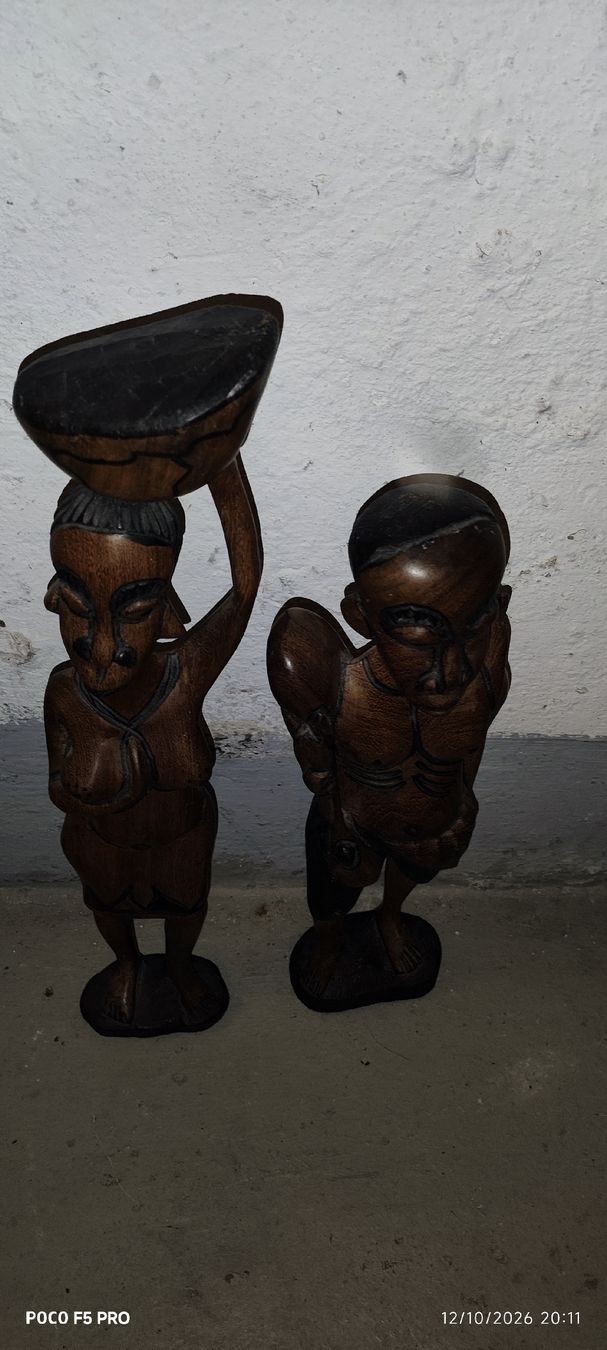 Statuette: Set aus handgeschnitzten Holzfiguren – Nuovo (secondo la descrizione) da Winterthur venduto da Ajcps 3