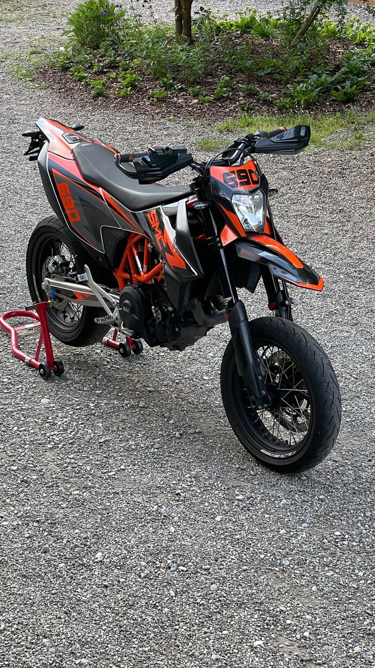 KTM Strada: KTM 690 SMCR 2019 - 55kW – Usato da Zürich venduto da jam_2lrx