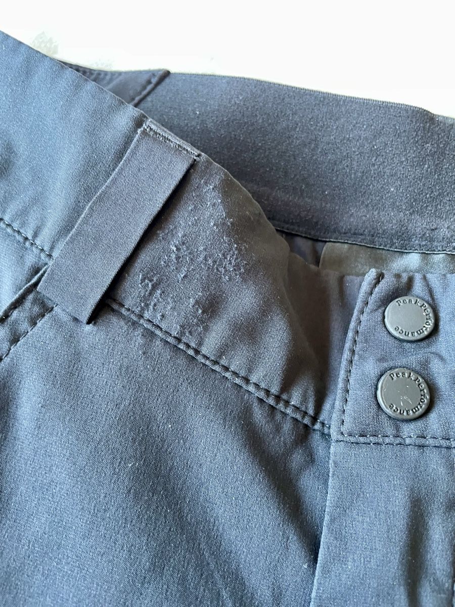 Peak Performance Pantalons: Peak Performance - Damen Wanderhose (kurz) – D'occasion à Sissach par EliaNapoli93 1