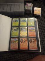 Lot de cartes Pokémon série 151 avec classeur 