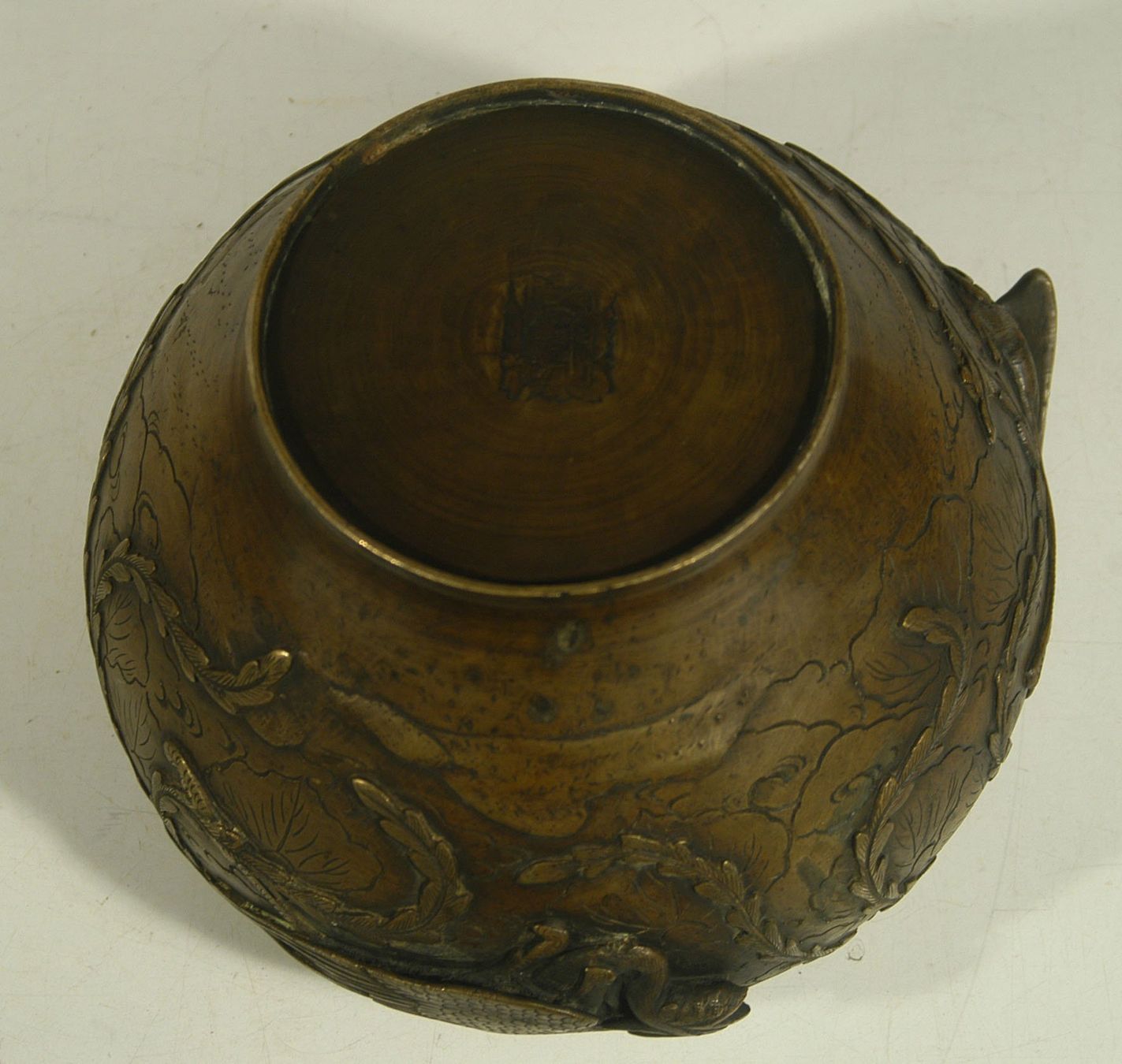 Vasi & Recipienti: Antike asiatische Metallvase – Usato da Herisau venduto da Wisen 5