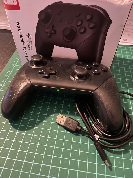 Nintendo Switch Pro Controller | Kaufen auf Ricardo