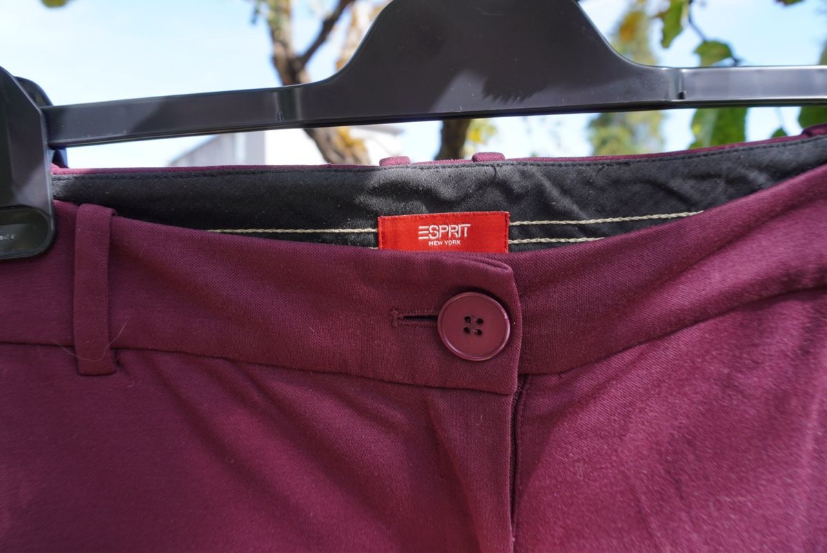 Esprit Pantaloni: Pantalon Esprit bordeaux – Usato da Peseux venduto da fio_n9qk 3