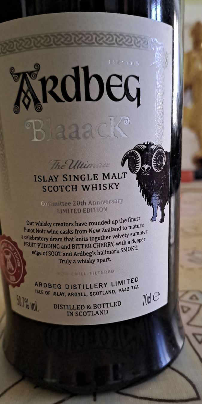 Ardbeg Bevande alcoliche: Ardbeg Blaaack 20th Anniversary - Édition Limitée – Nuovo e nell'imballaggio originale da Les Brenets venduto da Galen25