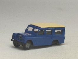 AU- Roco Land Rover blau