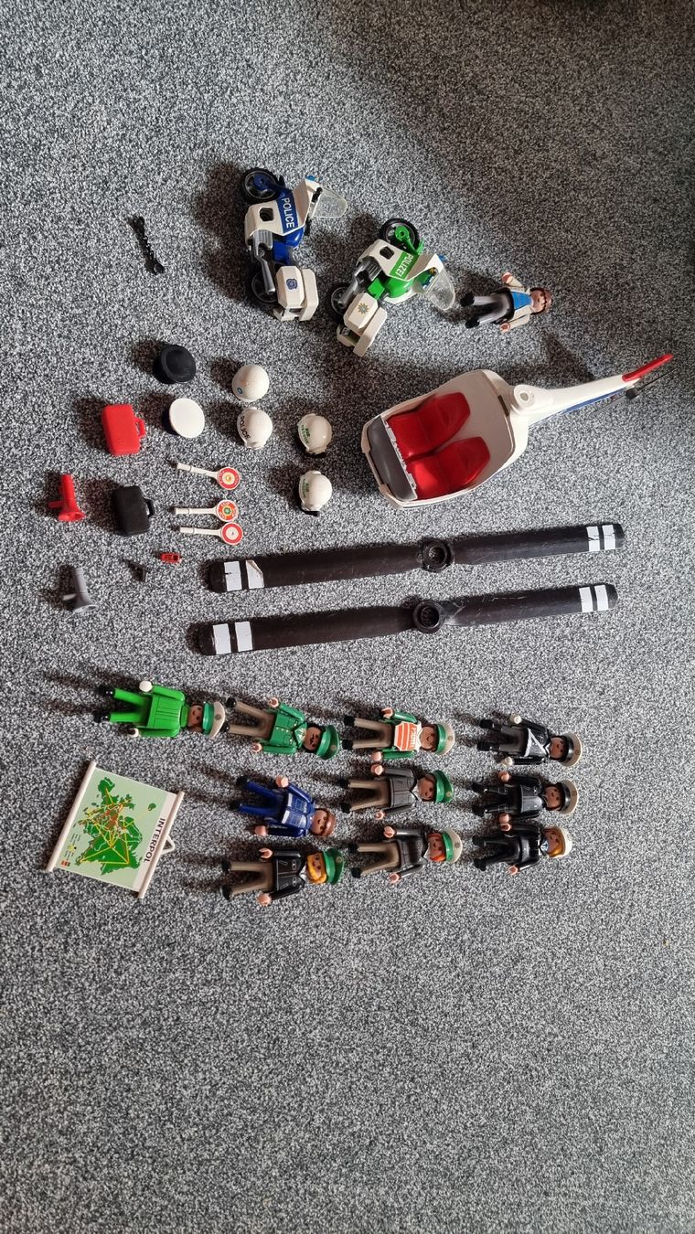 Playmobil Spielzeuge: Playmobil police – Gebraucht aus Les Breuleux von Mily1991