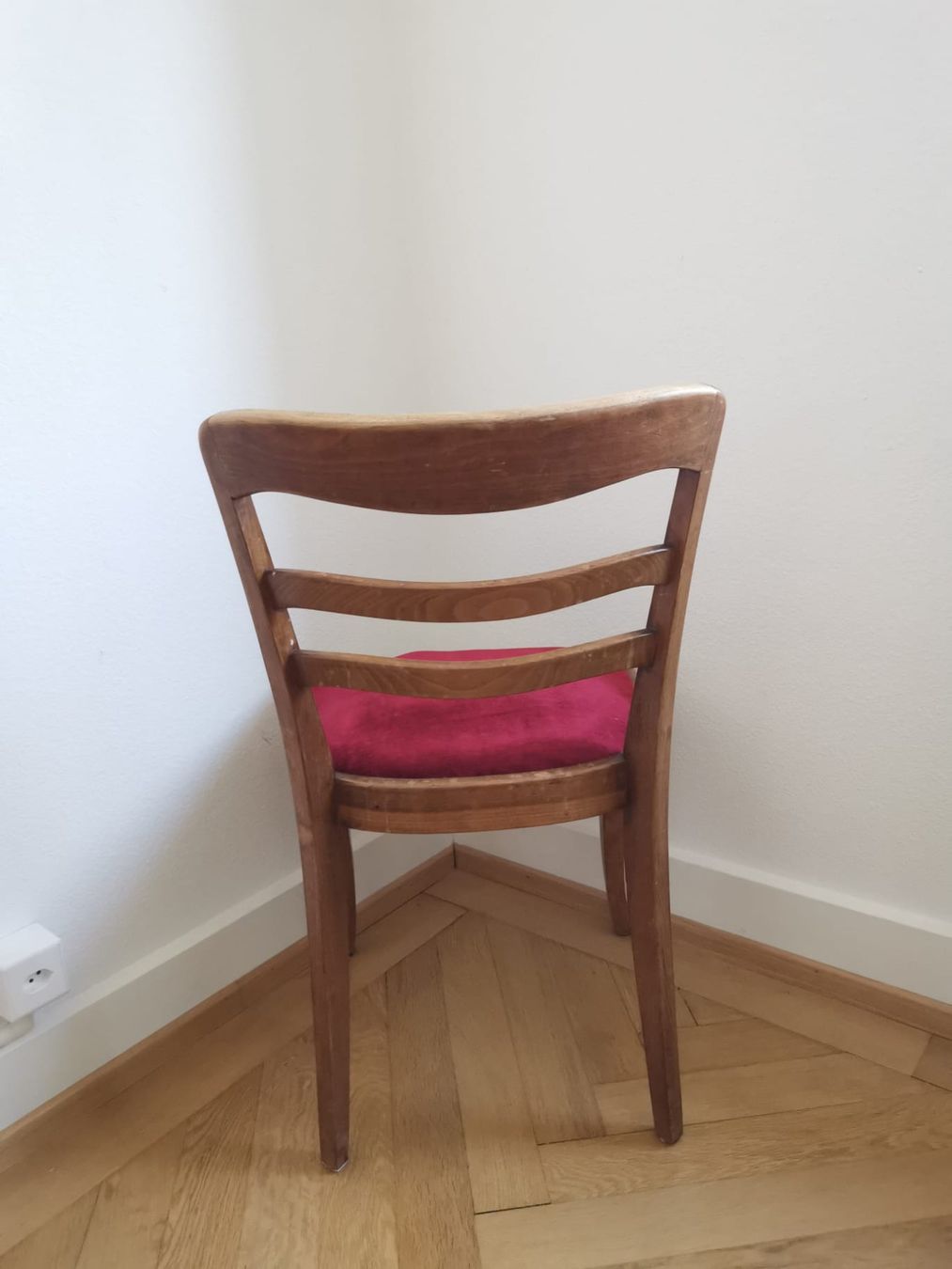 Stühle: Holzstuhl x1 – Gebraucht aus Zürich von Valouche 2