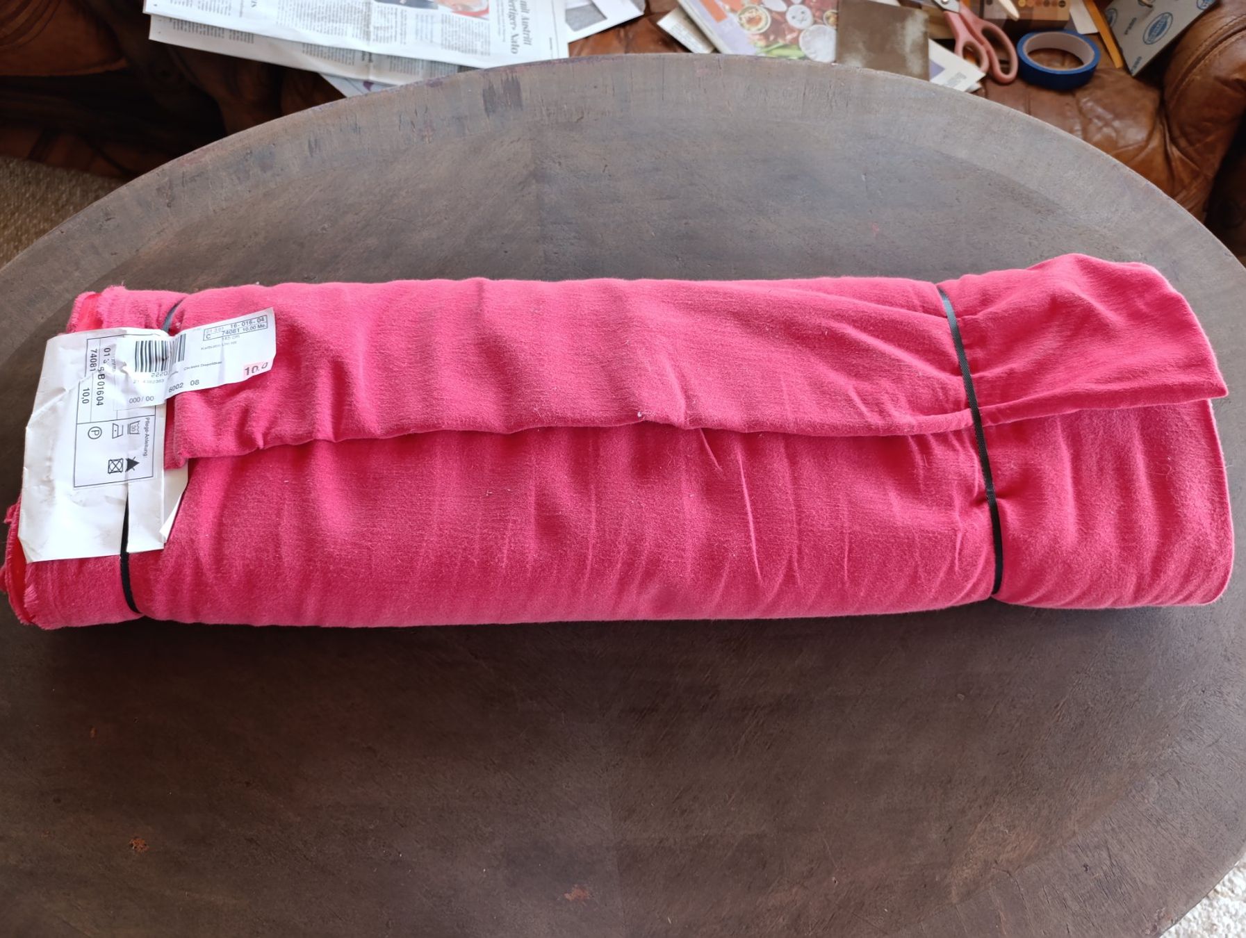 Tessuti: Original verpackt ,10,5 m Satin rot 145cm breit – Nuovo e nell'imballaggio originale da Rüthi (Rheintal) venduto da marycsipet 1