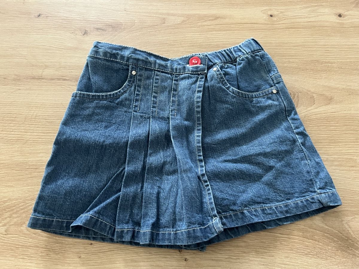 Pantaloni: Jeans-Shorts/Rock Gr. 98 – Usato da Thun venduto da Siladi