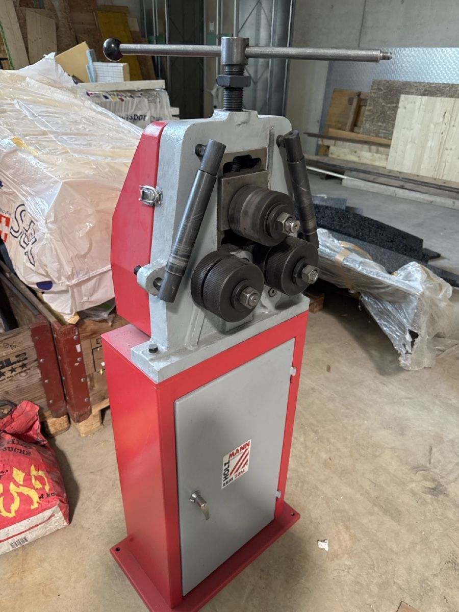 Holzmann Alle Maschinen: Machine à cintrer HOLZMANN RBM 28M occasion – Gebraucht aus Grolley von Djils