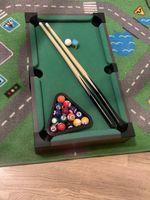 Mini Billardtisch Set mit Zubehör in gutem Zustand