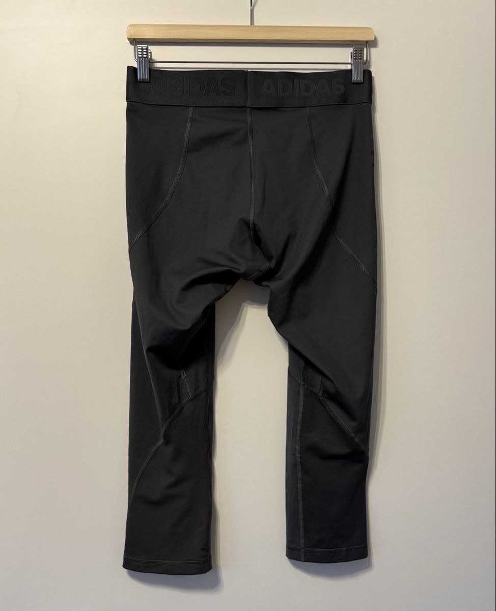 Adidas Leggings: Adidas Alphaskin ClimaCool Capris Grösse L  – Usato da Flumenthal venduto da Krajan 2
