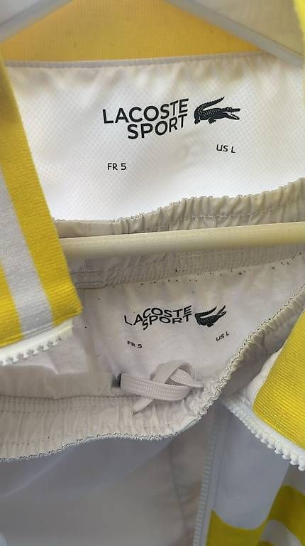 Completi, tute sportive e funzionali: Lacoste Sweater Anzug  – Usato da Rümlang venduto da NeomiM 2