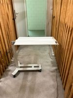 Pflegebetttisch weiss höhenverstellbar 73 sehr guter Zustand