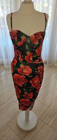 Sommerkleid mit hohem Beinausschnitt von CIPO&BAXX