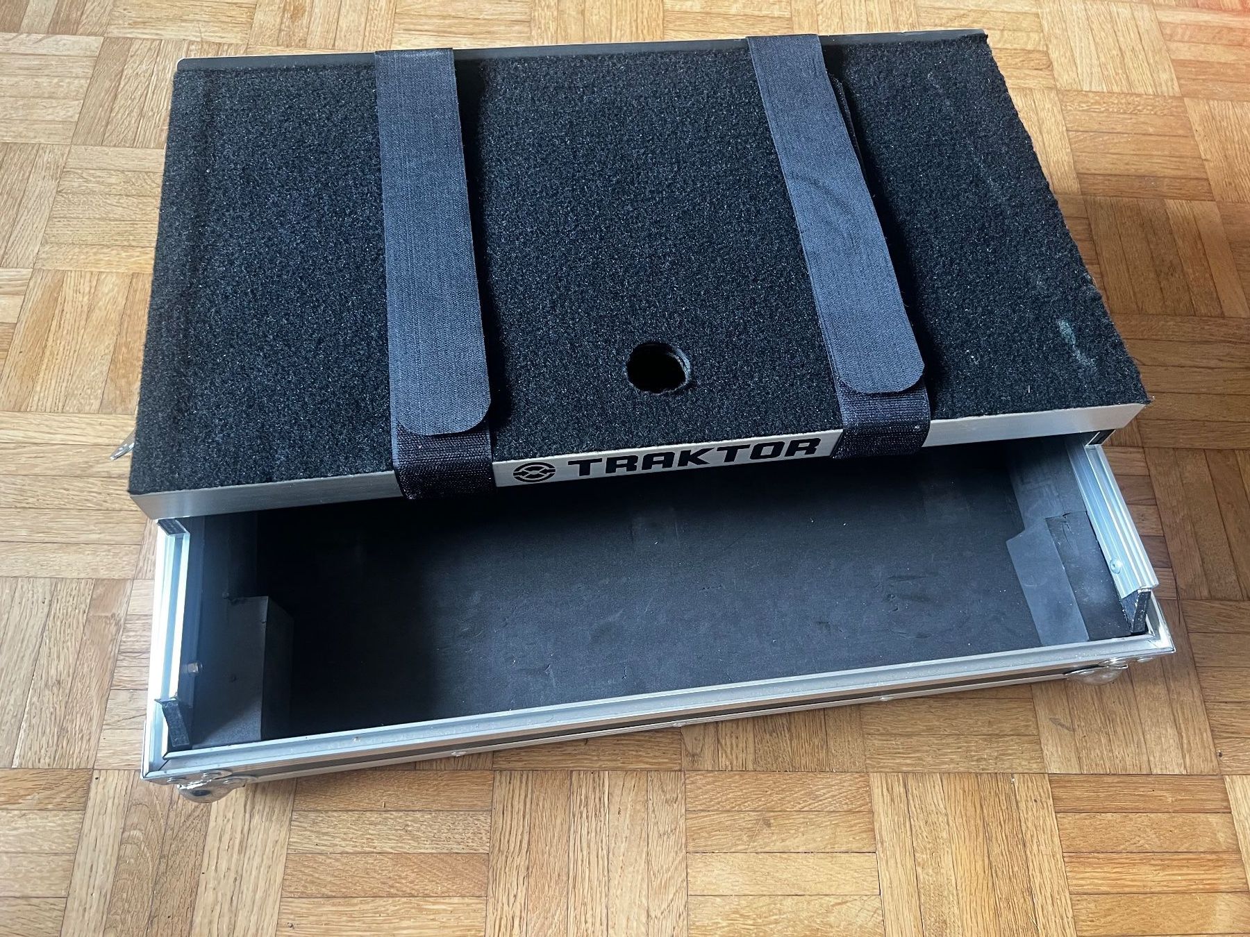 Topcases: Traktor DJ-Case – Neuf (Voir description) à Basel par luz_g2xy 1