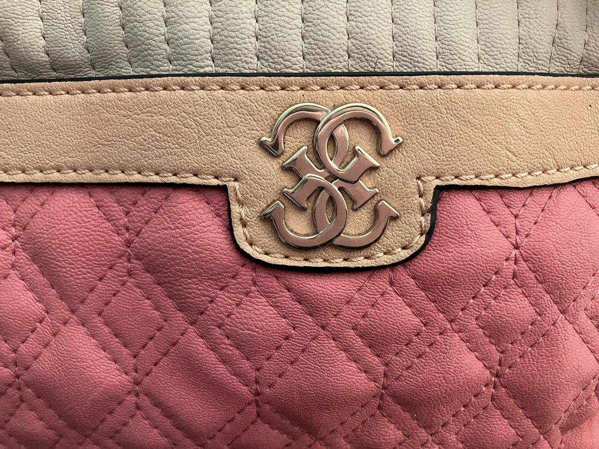 Guess Borse da donna: Guess Handtasche Rosa Weiss Beige – Usato da Zürich venduto da Dudu2020 4