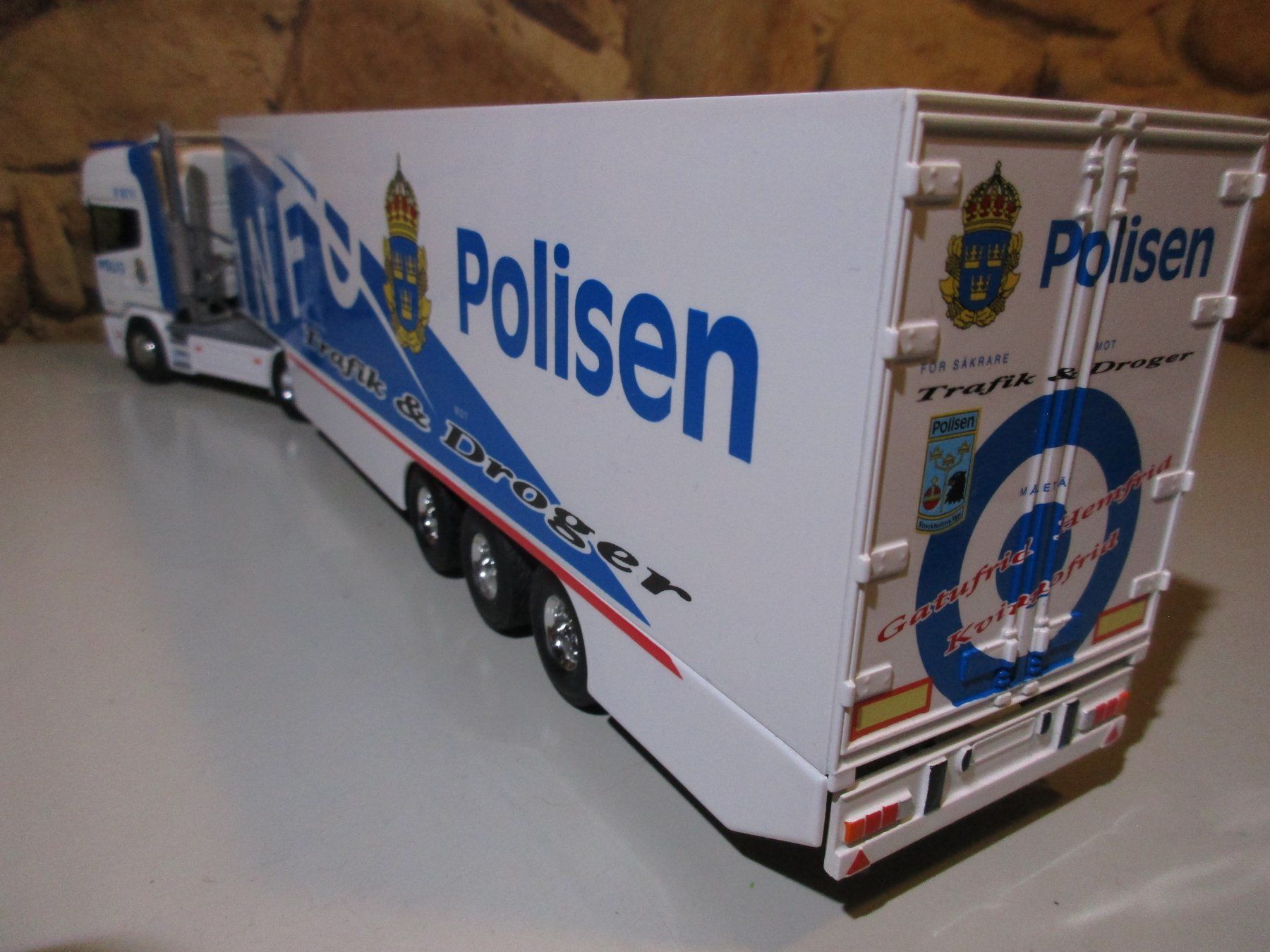 Tekno Kit di modellismo & Modellini statici: Tekno  1:50  Scania 144    Polizei – Usato da Ennetmoos venduto da Truckdiver 5