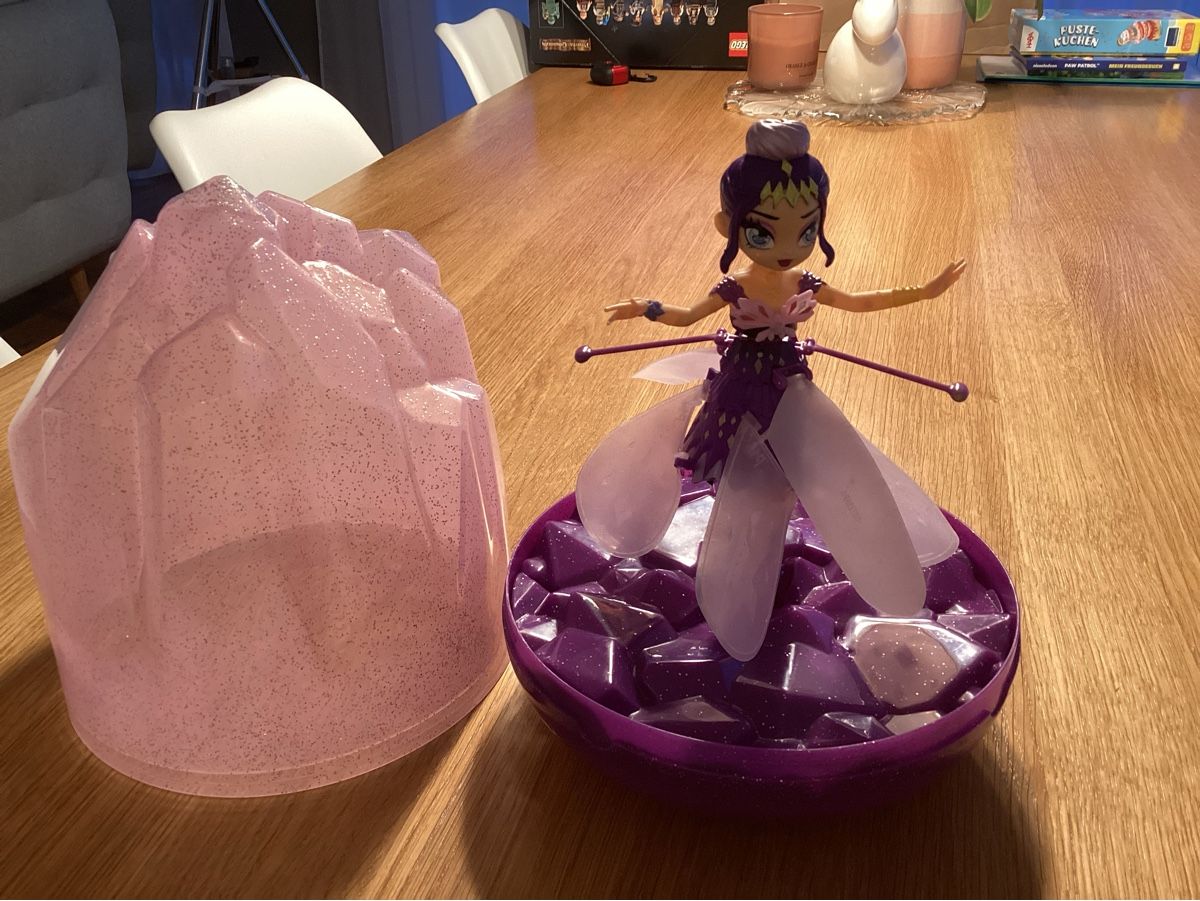 Hatchimals Giocattoli: Fee Hatchimals Pixies Crystal Flyer Lila (Original) – Usato da Emmenbrücke venduto da taigi01 2