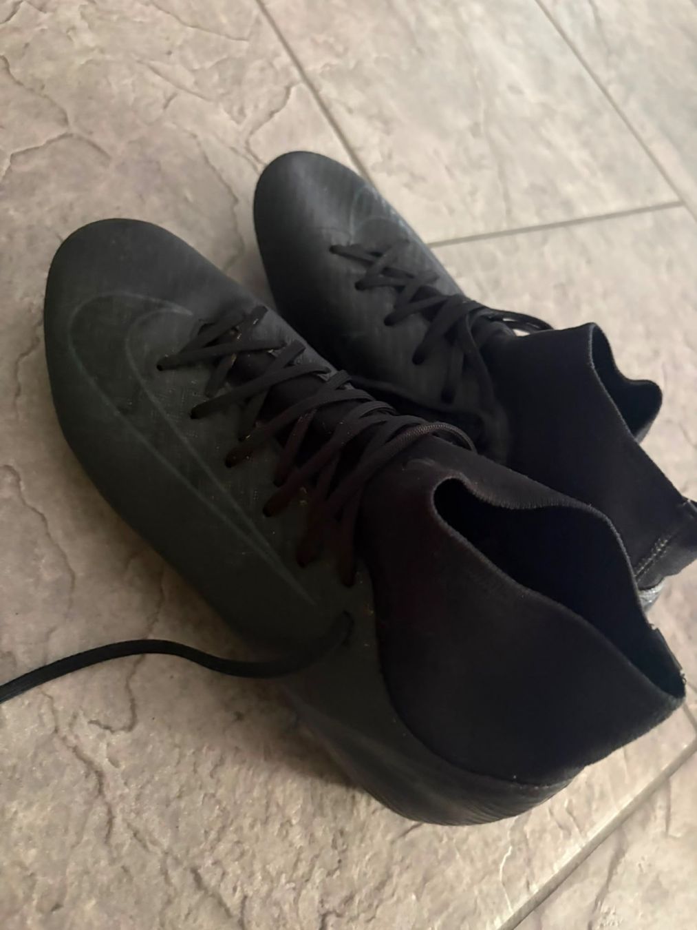 Nike Chaussures hommes: Nike Mercurial Superfly FG Gr. 41 Schwarz – D'occasion à Weinfelden par Automediator