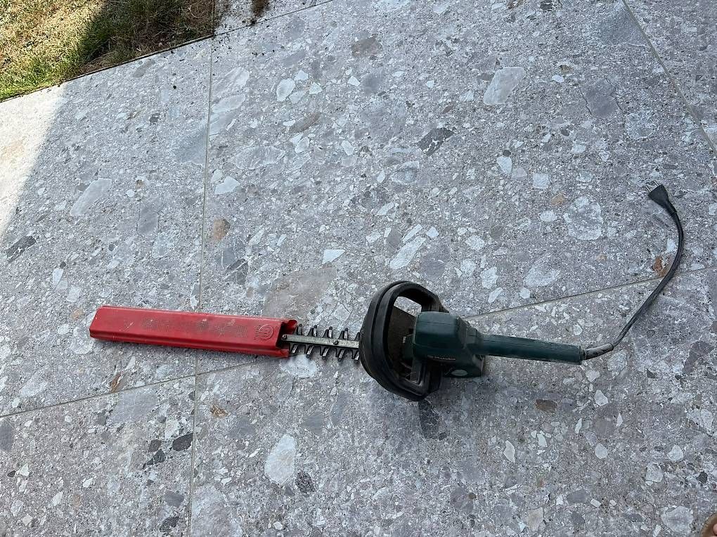 Tutti gli attrezzi: Heckenschere  Elektro Metabo – Usato da Bichwil venduto da Thomb87 1