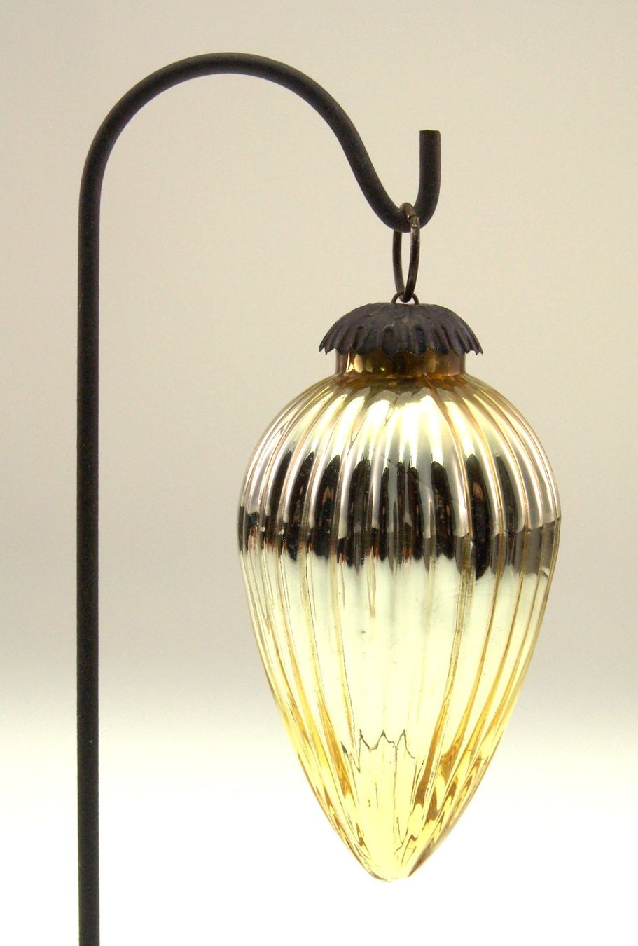 Tutte le decorazioni: Weihnachtskugel goldig Glaspendel Biedermeier Stil massiv – Usato da Langenthal venduto da Antik_Huesli 1