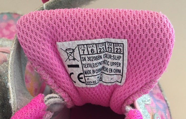 Scarpe per ragazze: Kinder-Schuhe (25, mit Licht) – Usato da Grüningen venduto da tienda100 3