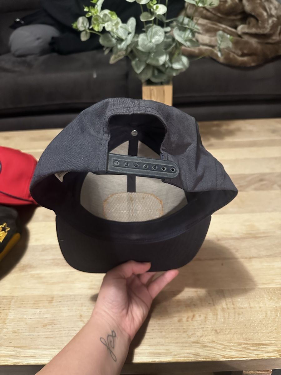 Obey Chapeaux, bonnets & casquettes: Cap Paket 4x Volcom Independent Obey Snapback – D'occasion à Winterthur par whatdreamz 1