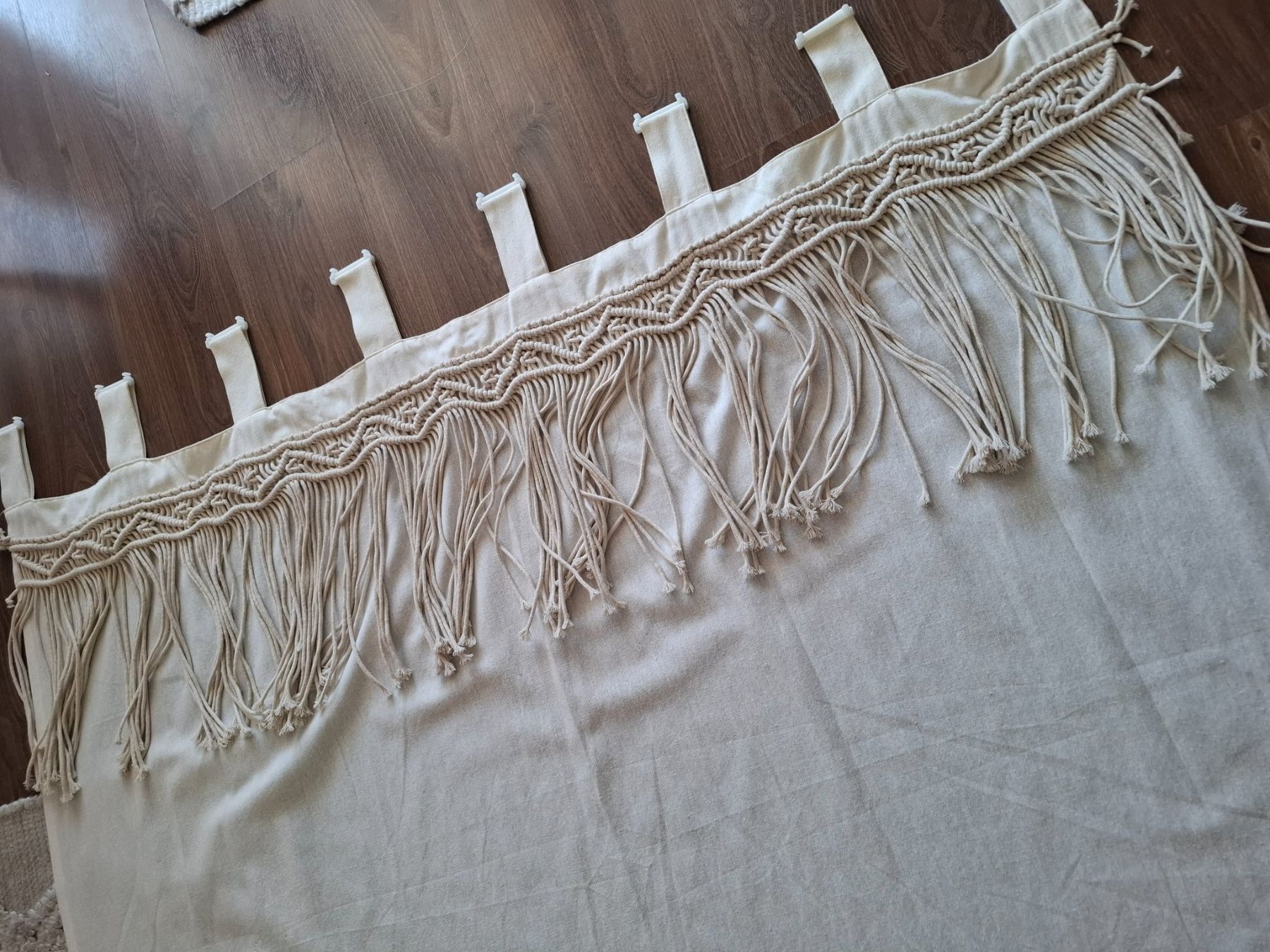 Vorhänge: Vorhang cremefarben mit Makramee Fransen Boho🥰 – Gebraucht aus Hinwil von Leandrocito 1